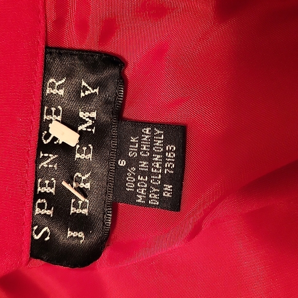 Silk skirt, Size 6 skirt with flirty hem. Beautiful red color. - Picture 4 of 8